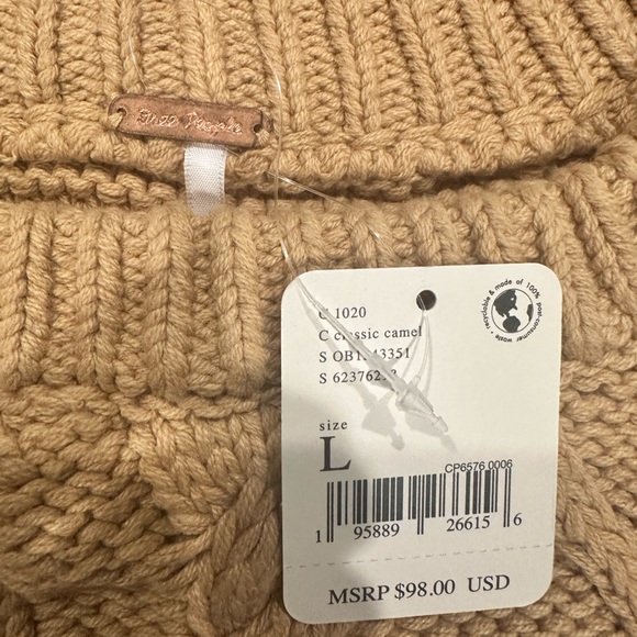 NWT Free People Cable Knit Sweater in Camel - Picture 3 of 3